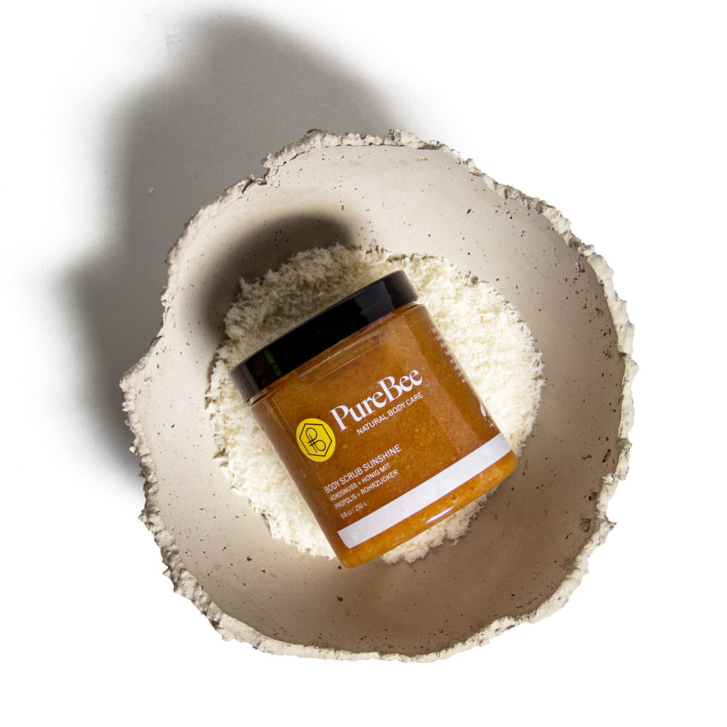 HI, I'M SUNSHINE - DER KOKOSNUSS BODY SCRUB